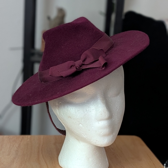 1940s Wine Vintage Tilt Hat - Picture 2 of 6